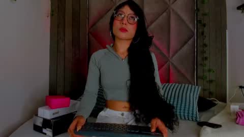 B R I A  online show from 07/18/26, 02:49