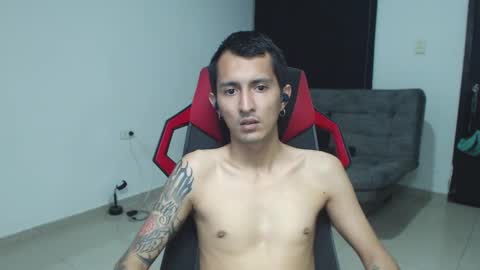 Snapshot of brian_sweetx chatting on 02/23/25, 04:17 Brian sweetx Independent online show from 02/23/25, 04:17