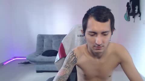 Snapshot of brian_sweetx chatting on 03/10/25, 04:25 Brian sweetx Independent online show from 03/10/25, 04:25