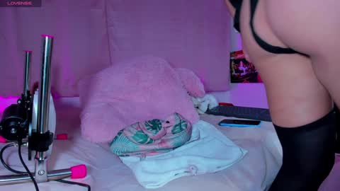 Snapshot of briana11_ chatting on 12/03/24, 01:19 briana11_ online show from 12/03/24, 01:19