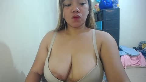 Snapshot of briana_lovexx chatting on 07/23/26, 01:41 Briana online show from 07/23/26, 01:41