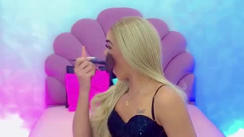 BRIANA online show from 12/24/24, 07:17