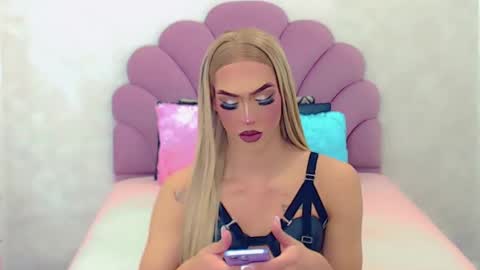 BRIANA online show from 03/05/25, 01:52