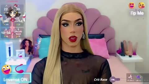 BRIANA online show from 10/31/25, 03:02