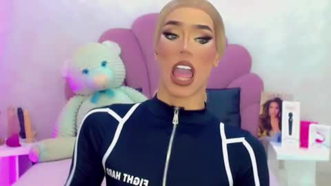 BRIANA online show from 03/22/26, 05:11