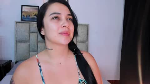     online show from 04/11/26, 05:06