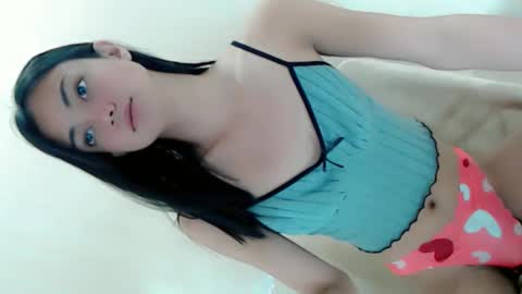 Snapshot of brianah_sexydoll chatting on 09/29/25, 05:51 brianah_sexydoll online show from 09/29/25, 05:51