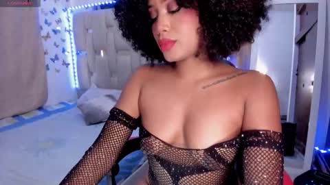  Briana  online show from 11/01/25, 03:47