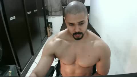 Snapshot of brianaries chatting on 10/23/25, 05:18 brianaries online show from 10/23/25, 05:18