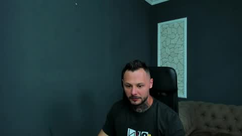 Snapshot of brianhunts chatting on 06/08/26, 03:29 Brian online show from 06/08/26, 03:29