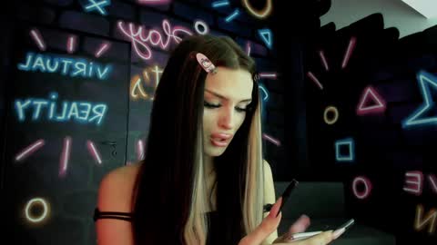 Snapshot of brianna_the_doll chatting on 12/11/24, 12:02 Brianna online show from 12/11/24, 12:02