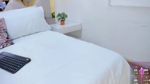 Brianna  online show from 09/28/25, 12:10