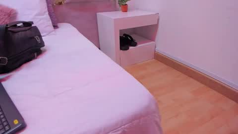 Brianna  online show from 11/09/25, 12:14