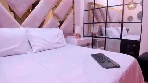 Brianna  online show from 11/25/25, 12:38