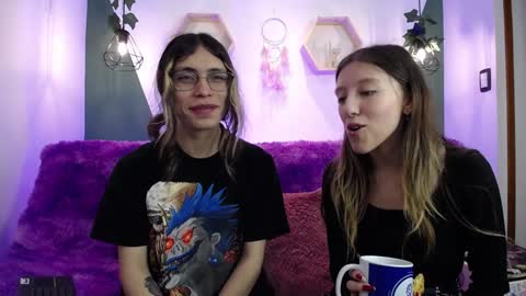 Snapshot of briarandblair chatting on 12/02/24, 01:57 briarandblair online show from 12/02/24, 01:57