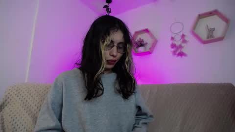 Snapshot of briarandblair chatting on 02/12/25, 05:16 briarandblair online show from 02/12/25, 05:16