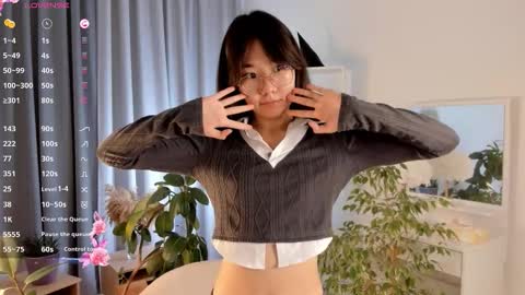 Snapshot of bridgetbottrell chatting on 09/29/25, 03:06 Hanna online show from 09/29/25, 03:06