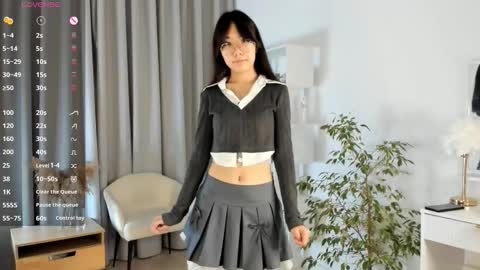 Hanna online show from 10/28/25, 01:53