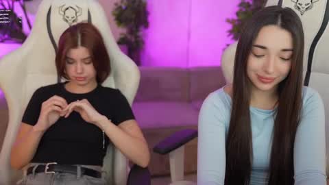 Snapshot of bright_diamonds_054 chatting on 03/06/25, 08:16 Diamonds Girls online show from 03/06/25, 08:16