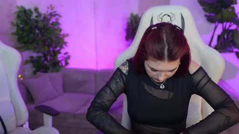 Snapshot of bright_diamonds_054 chatting on 03/12/25, 07:28 Diamonds Girls online show from 03/12/25, 07:28