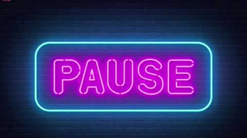 Snapshot of bright_diamonds_054 chatting on 11/25/25, 09:20 Diamonds Girls online show from 11/25/25, 09:20