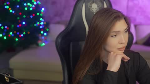 Diamonds Girls online show from 01/12/26, 08:52