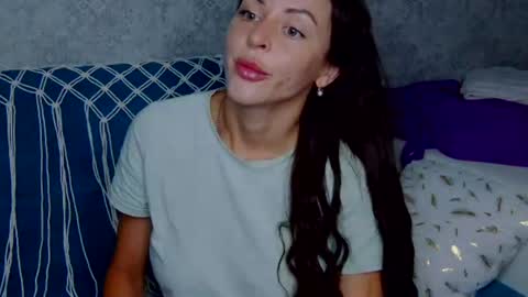 Snapshot of brilliant_doll chatting on 07/08/26, 03:44 Nika online show from 07/08/26, 03:44