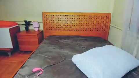 brilliantegirl_ online show from 07/29/26, 06:33