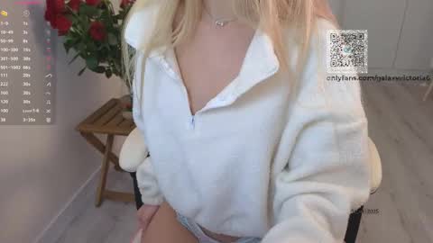 Snapshot of brilliantvictoria chatting on 02/16/25, 11:16 Vi. online show from 02/16/25, 11:16