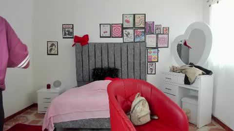 britannie_ online show from 06/15/26, 01:24