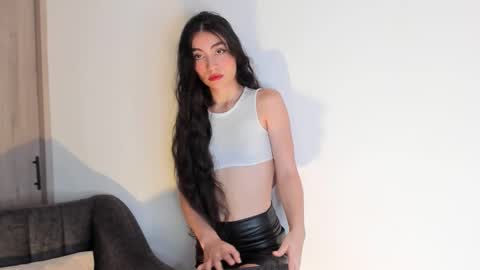 britany lenox online show from 10/23/25, 11:46