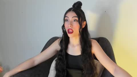 britany lenox online show from 11/27/25, 11:07