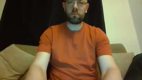 Snapshot of britguy6985 chatting on 03/20/26, 08:14 britguy6985 online show from 03/20/26, 08:14