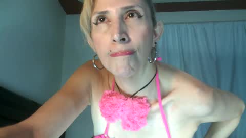 Snapshot of brithany_hunt chatting on 06/13/26, 07:34 brithany hunt online show from 06/13/26, 07:34
