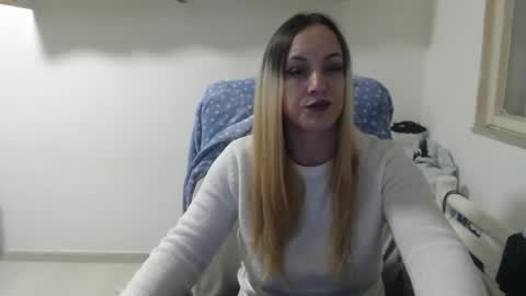 Snapshot of brithneyluw chatting on 11/13/25, 09:25 Brithney online show from 11/13/25, 09:25