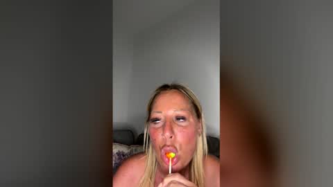 britishcumslut_10 online show from 04/20/26, 09:05