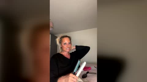 britishcumslut_10 online show from 04/21/26, 07:03