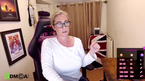 Lady Annabelle Montgomery online show from 03/12/25, 08:20