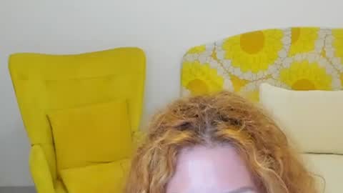 Snapshot of britishmilfpenelope chatting on 08/04/26, 03:21 Penelope online show from 08/04/26, 03:21