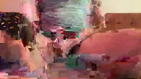 Snapshot of britishsf chatting on 09/21/25, 04:47 britishsf online show from 09/21/25, 04:47