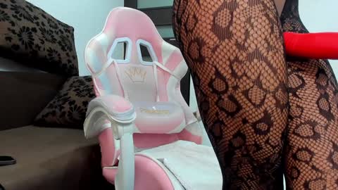 britney_charm online show from 01/18/25, 08:41