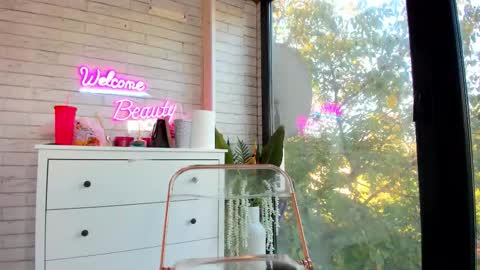 britney_charm online show from 10/20/25, 06:14