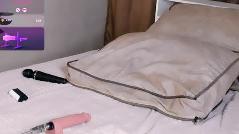 Britney online show from 02/05/25, 03:13