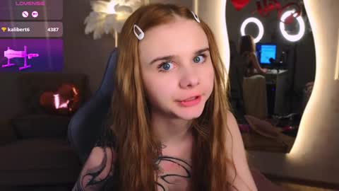 Britney online show from 02/08/25, 12:17