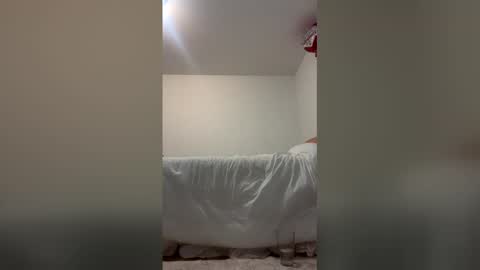 Snapshot of britneycherry08 chatting on 02/17/26, 03:14 britneycherry08 online show from 02/17/26, 03:14