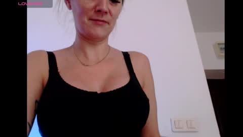 Britney online show from 10/10/25, 07:40