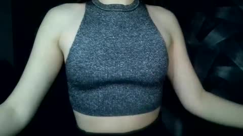 Snapshot of britneykittens chatting on 01/05/25, 11:48 BritneyKittens online show from 01/05/25, 11:48