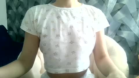 Snapshot of britneykittens chatting on 01/07/25, 05:33 BritneyKittens online show from 01/07/25, 05:33