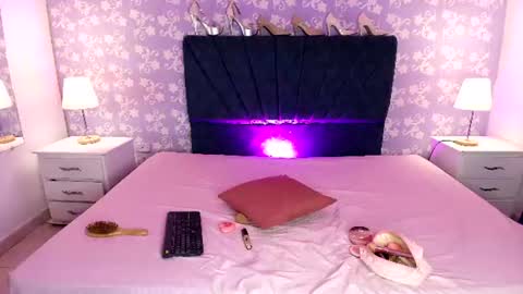 Snapshot of britneysweet_ chatting on 06/12/26, 07:57 BritneySweet online show from 06/12/26, 07:57