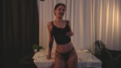 my name is Britney Im 18 years old I love to draw and want to learn to dance online show from 03/15/26, 05:41